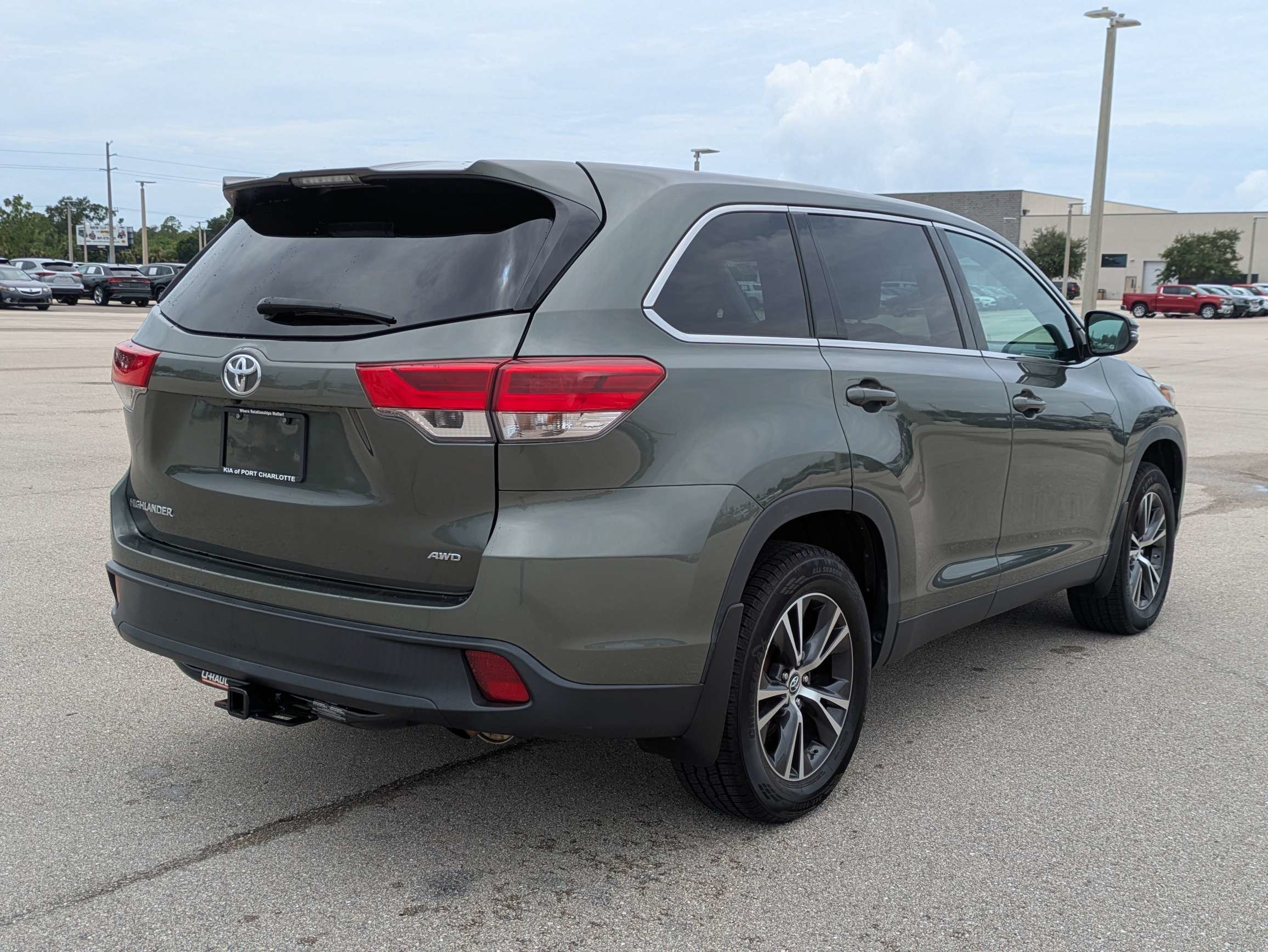 Used 2019 Alumina Jade Metallic Toyota LE image 5