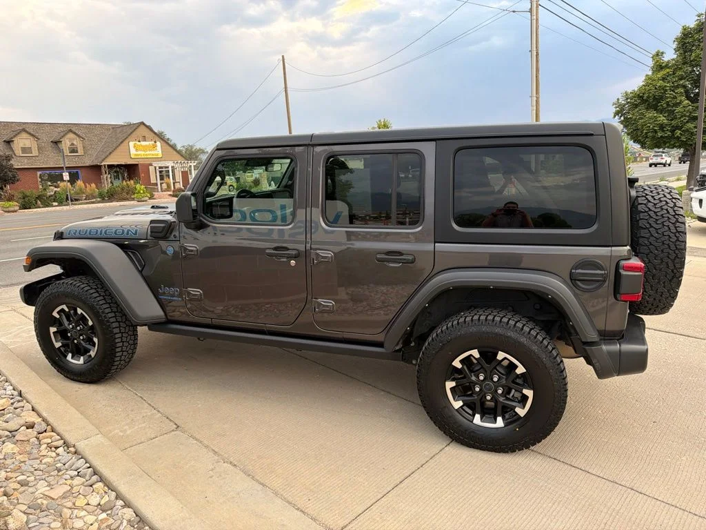 Used 2024 Gray Jeep Rubicon 4xe image 4