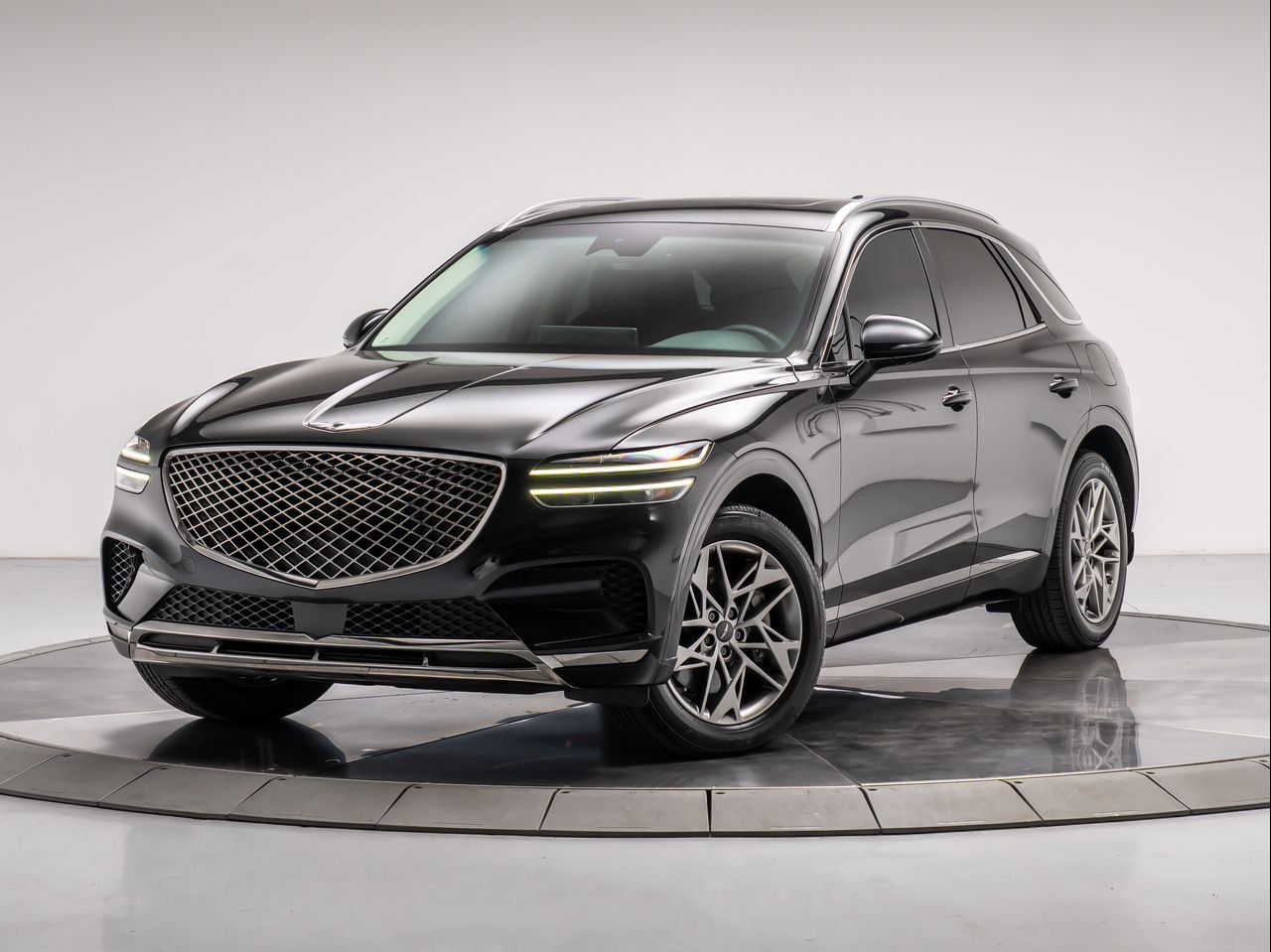 2023 GENESIS GV70 Standard