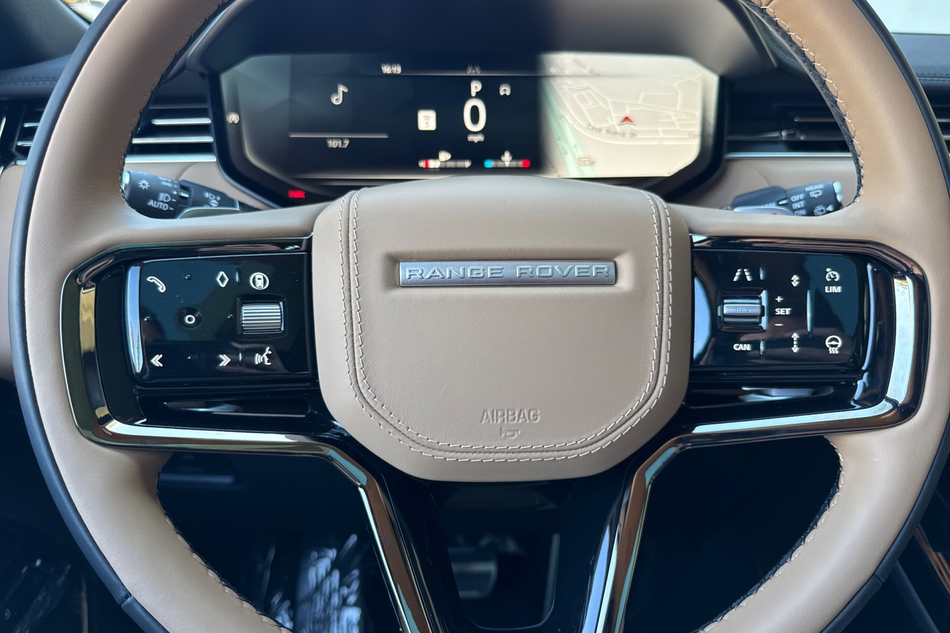 New 2026 Ostuni Pearl White Land Rover Dynamic SE image 26