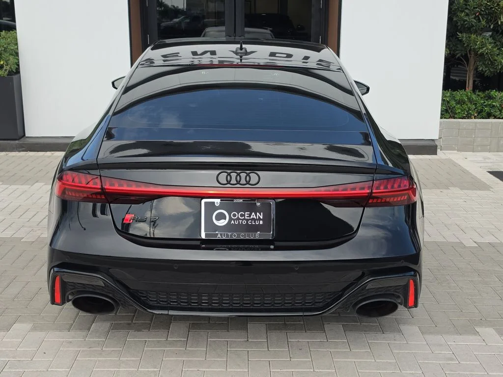 Used 2025 Black Audi 4.0T image 5