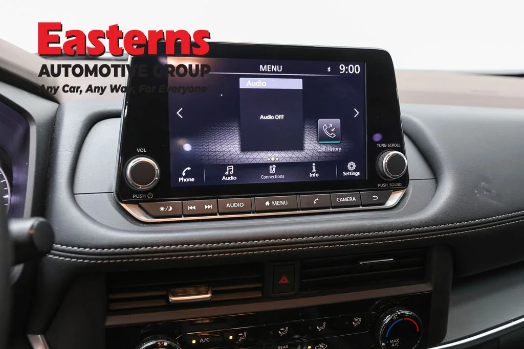 Used 2023 Gray Nissan S image 21