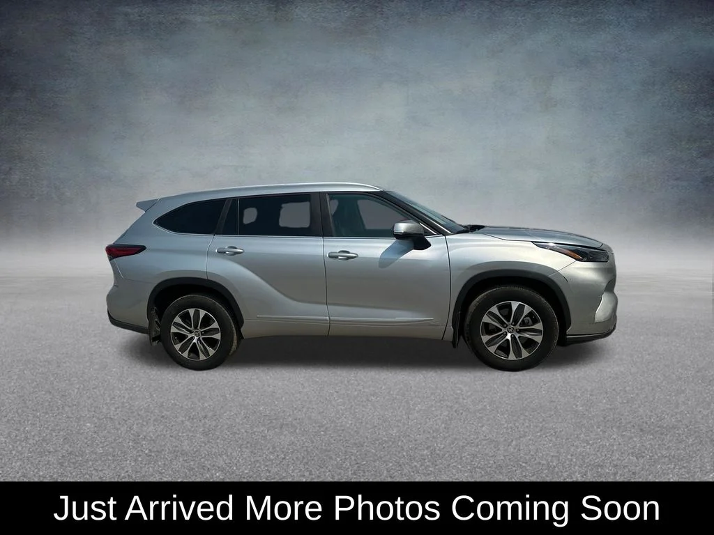 Used 2023 Celestial Silver Metallic Toyota XLE image 3