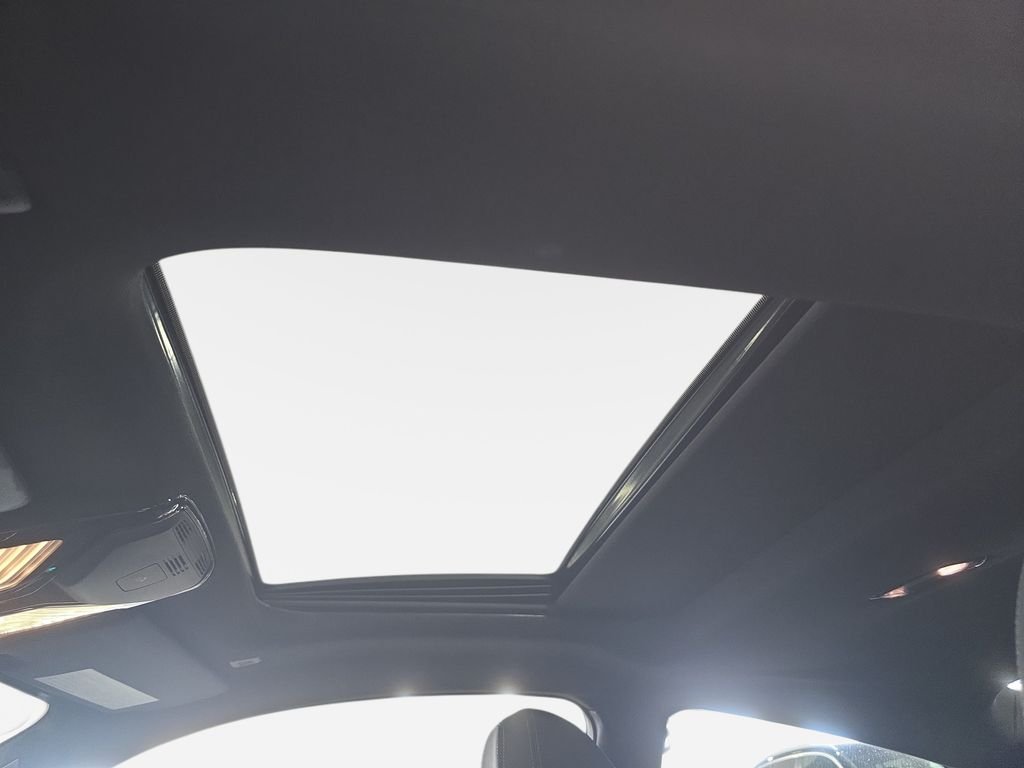 Used 2025 Black Sapphire Metallic BMW M440i image 20