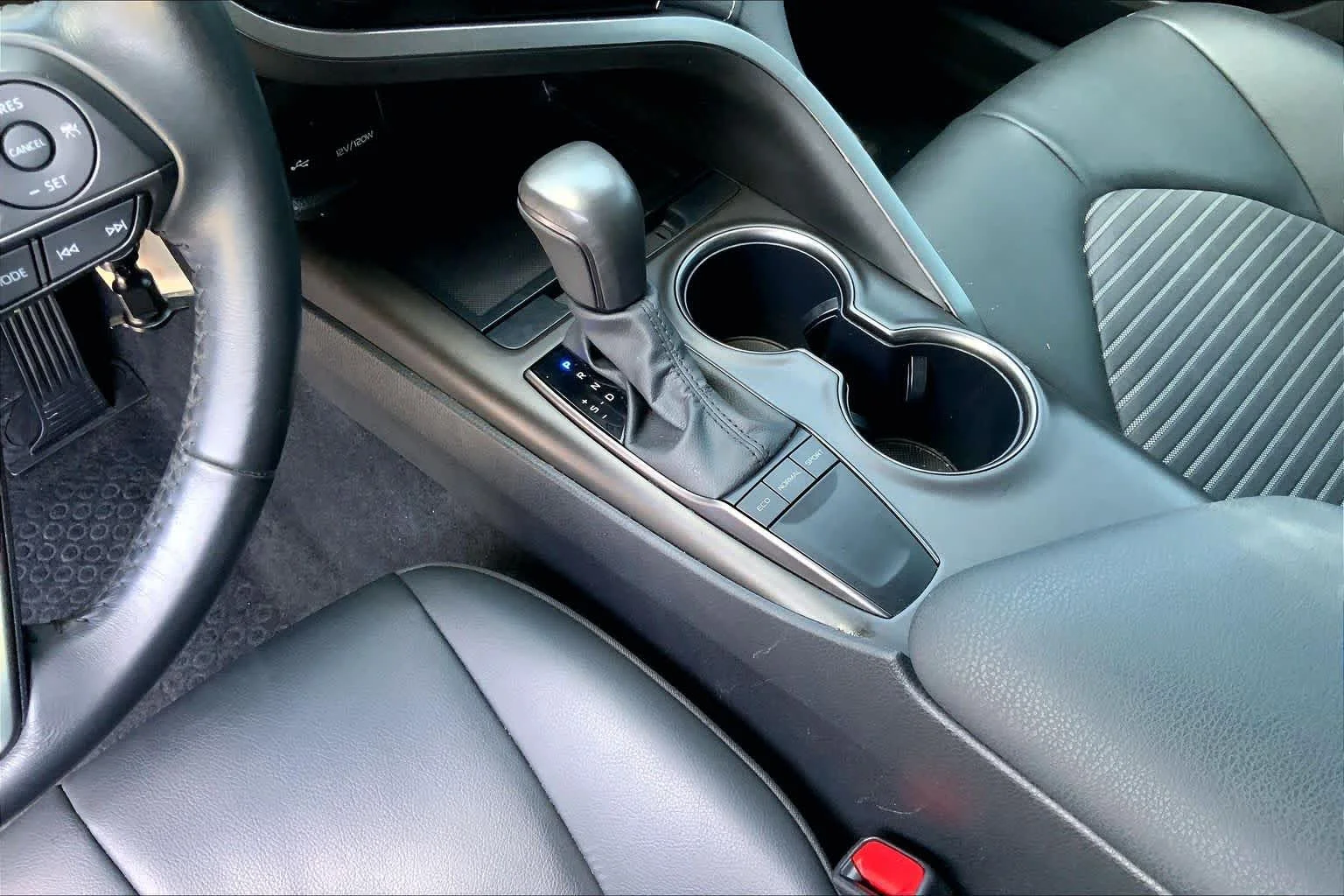 Used 2024 Ice Edge Toyota SE image 17