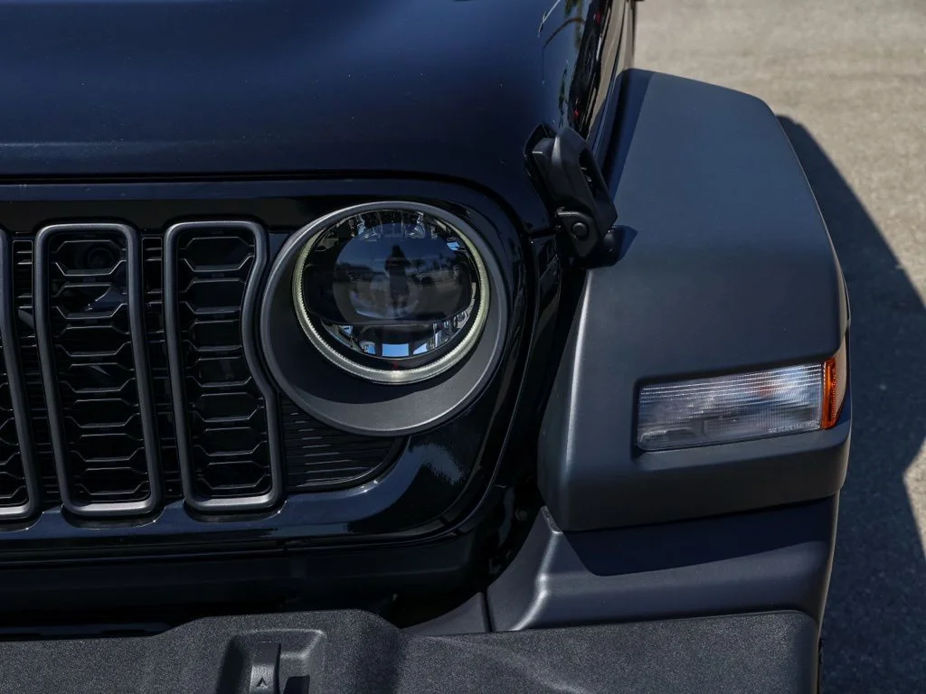 New 2026 Black Clear-Coat Exterior Paint Jeep Sport S image 15