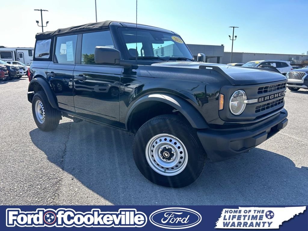 2023 Ford Bronco 4-Door Base