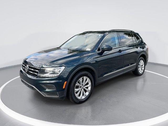 Used 2018 Green Volkswagen 2.0T SE image 1
