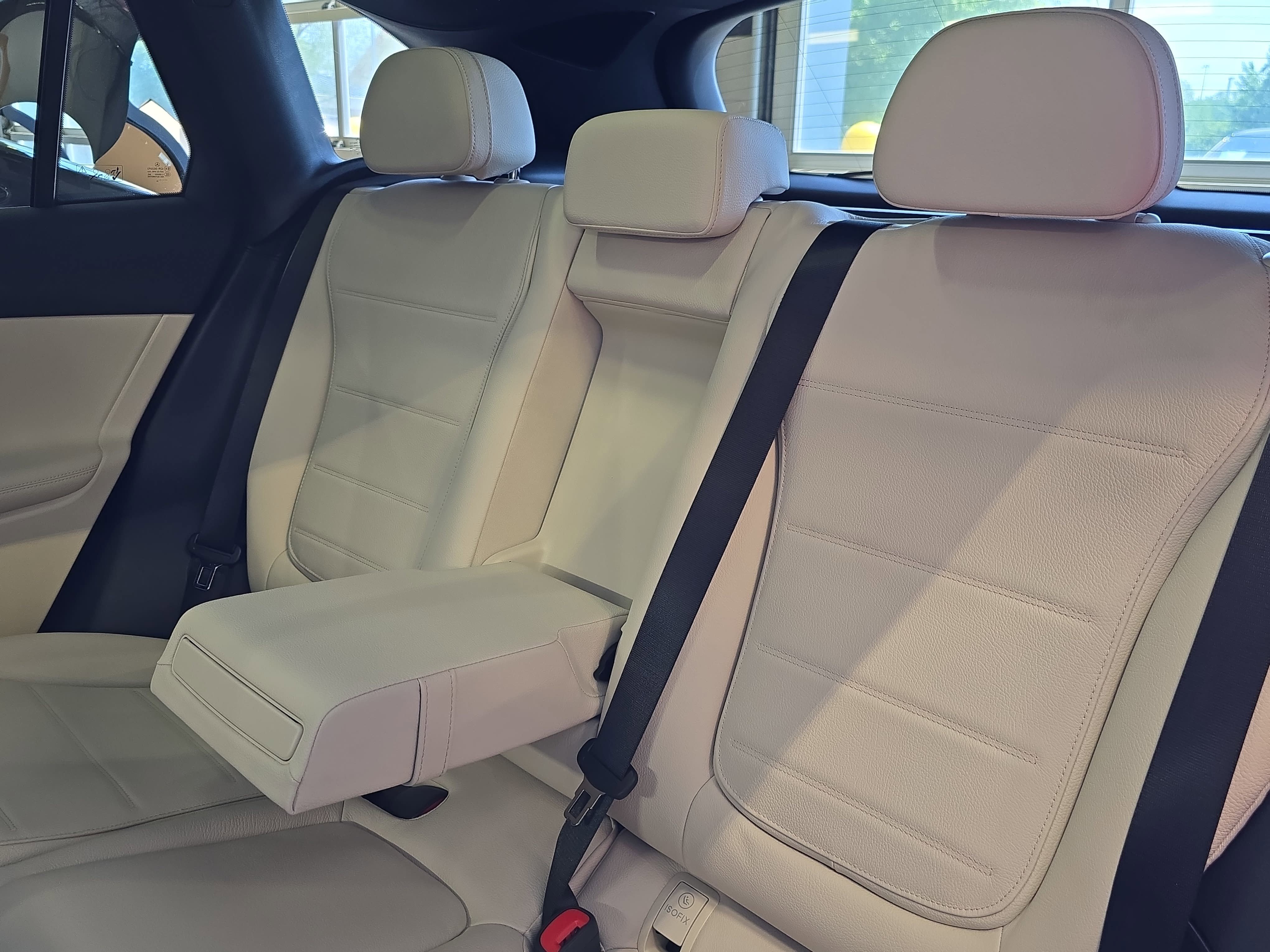 New 2026 Cirrus Silver Metallic Mercedes-Benz GLC300 image 14