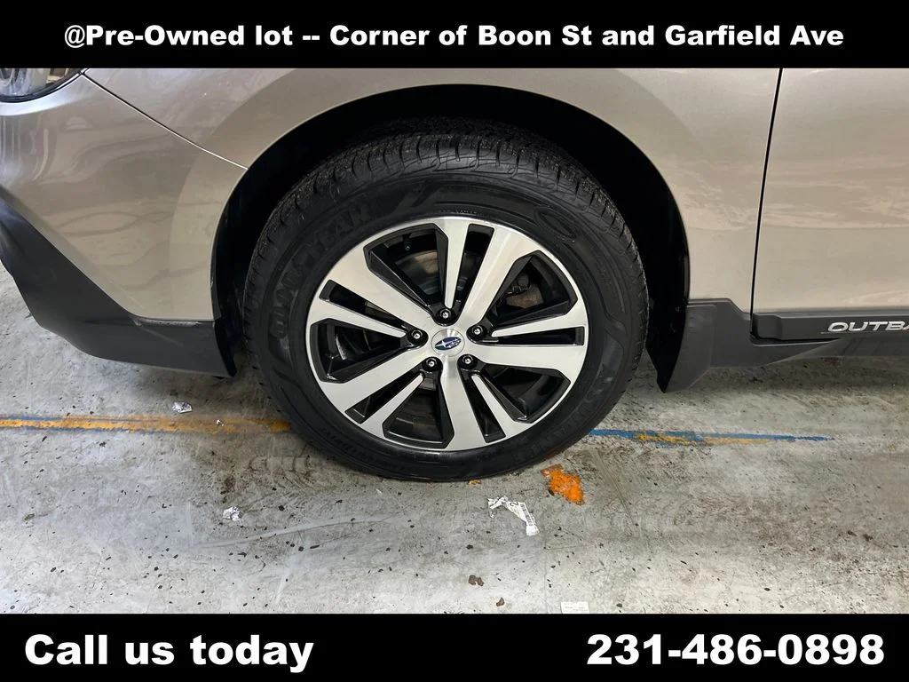 Used 2018 Gray Subaru 2.5i image 11