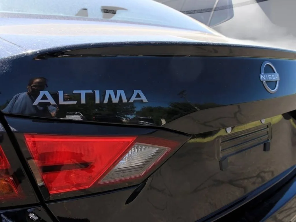 2025 Nissan Altima SV - Photo 11
