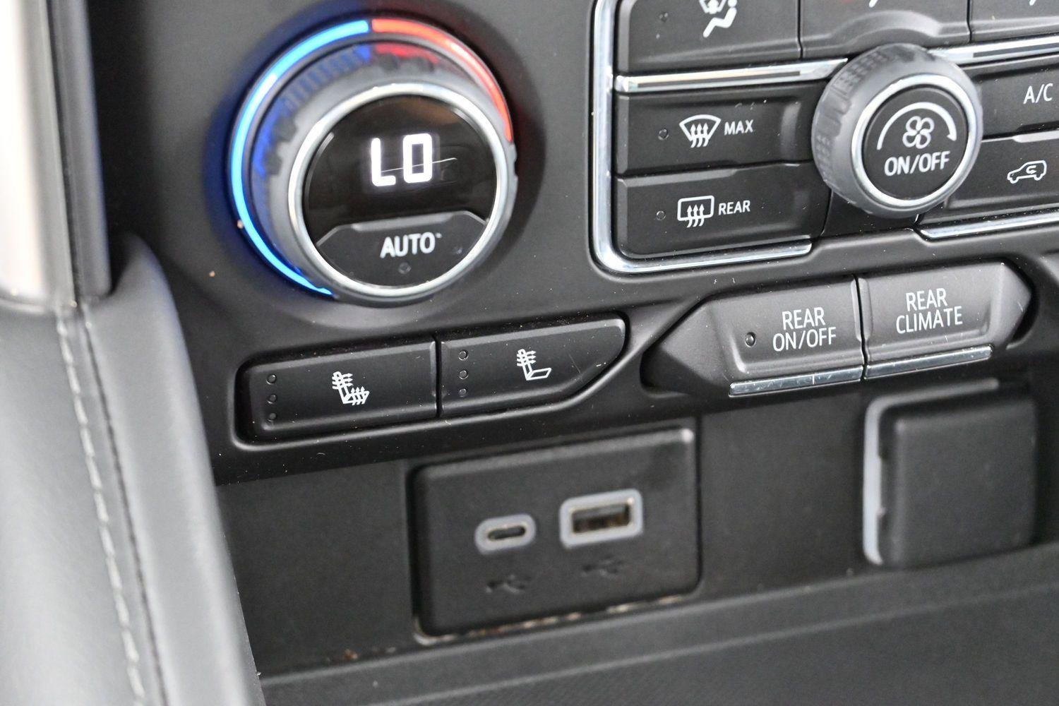 Used 2023 Black Chevrolet Z71 image 21