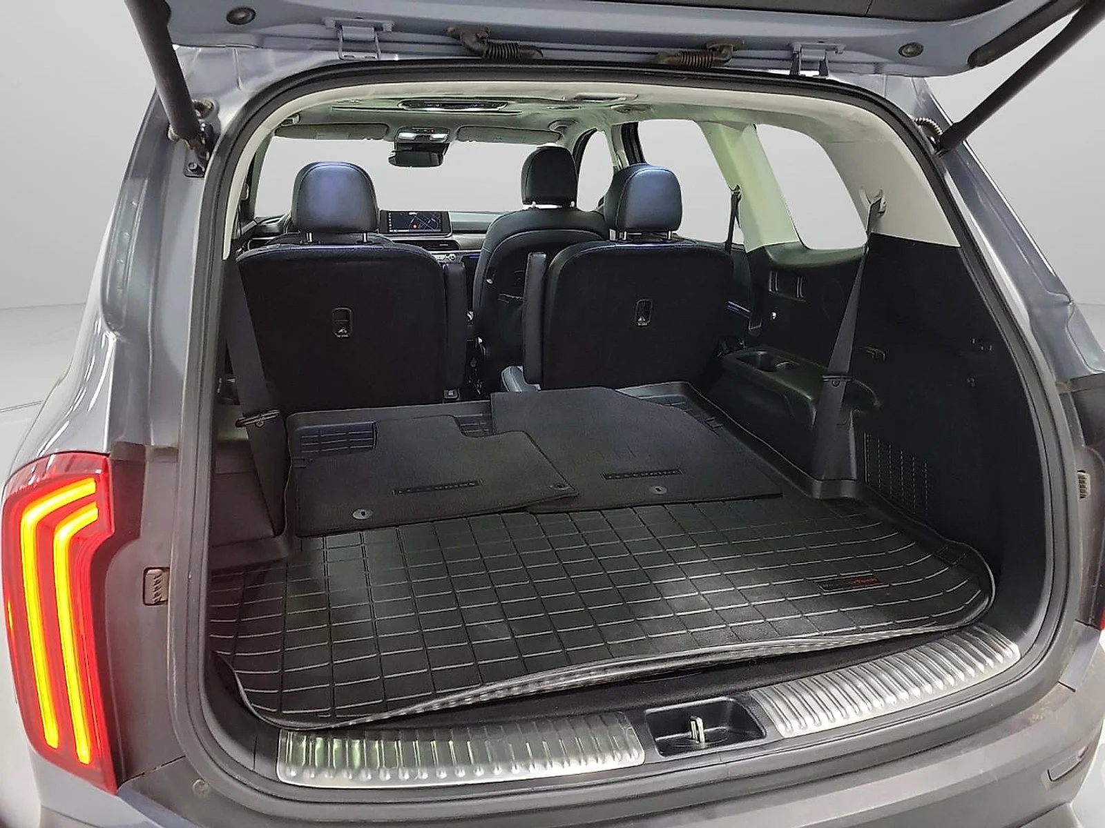 Used 2022 Everlasting Silver Kia SX image 8
