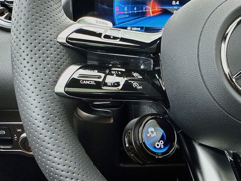 New 2026 Polar White Mercedes-Benz GLA 35 AMG® image 12