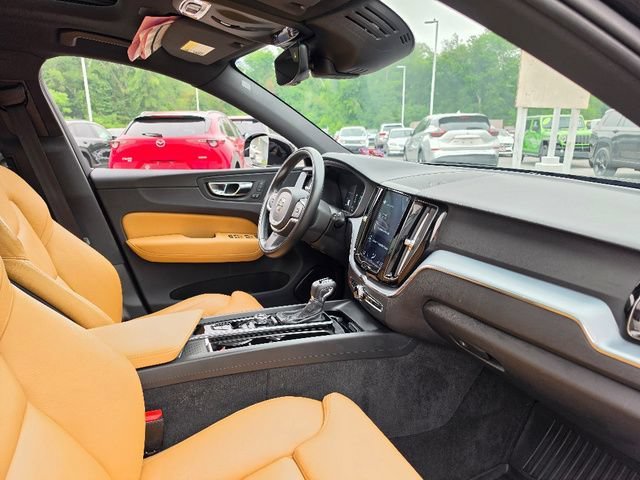 2019 Volvo XC60 Momentum - Photo 27