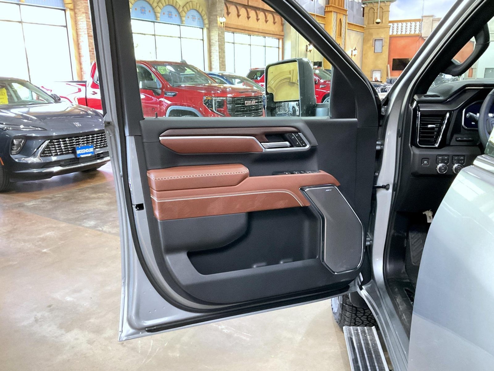 2026 GMC Sierra 2500HD Denali Ultimate - Photo 9