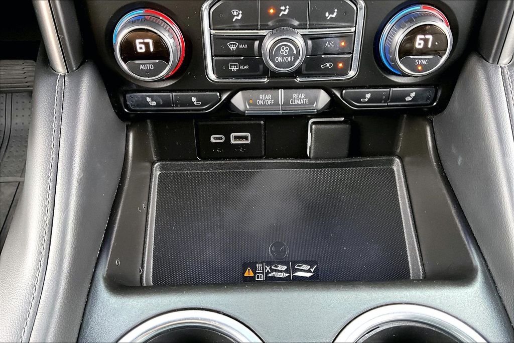Used 2021 Black Chevrolet Z71 image 26