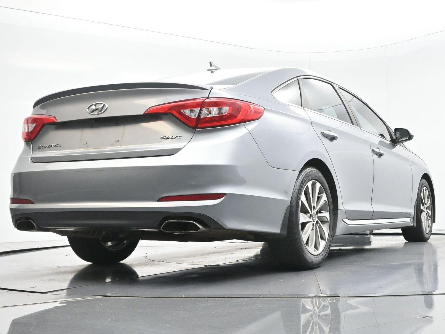 Used 2016 Symphony Silver Hyundai 2.4L Sport image 45