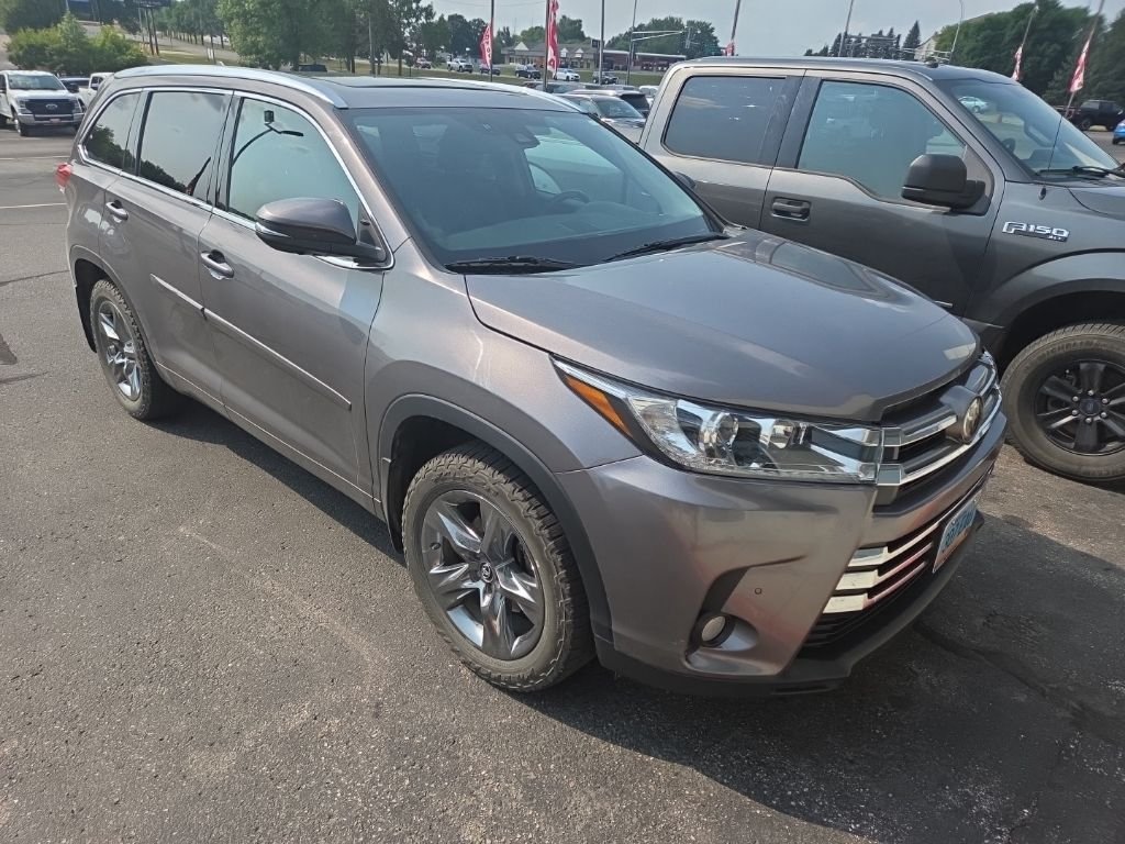 Used 2018 Gray Toyota Limited image 2