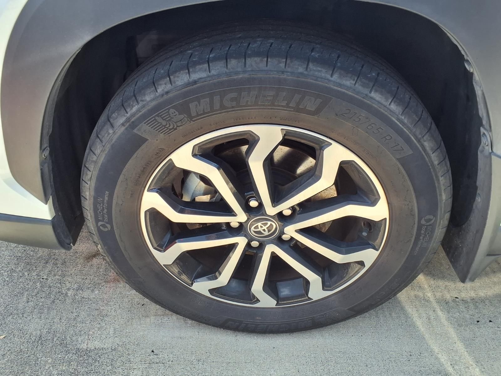 Certified Used 2023 Pearl Toyota Hybrid S image 9