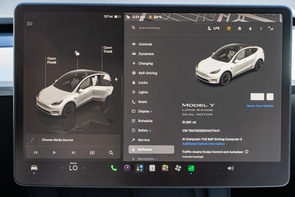 Used 2023 White Tesla Long Range image 15