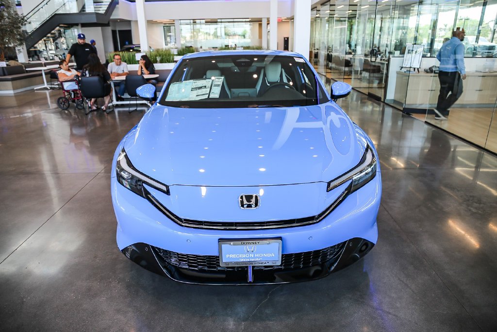 New 2026 Boost Blue Pearl Honda  image 2
