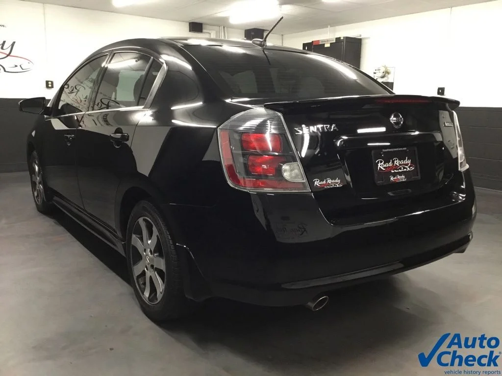 Used 2012 Black Nissan 2.0 SR image 8