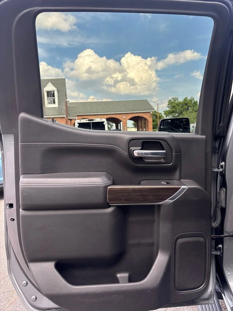 Used 2020 Gray Chevrolet RST image 32