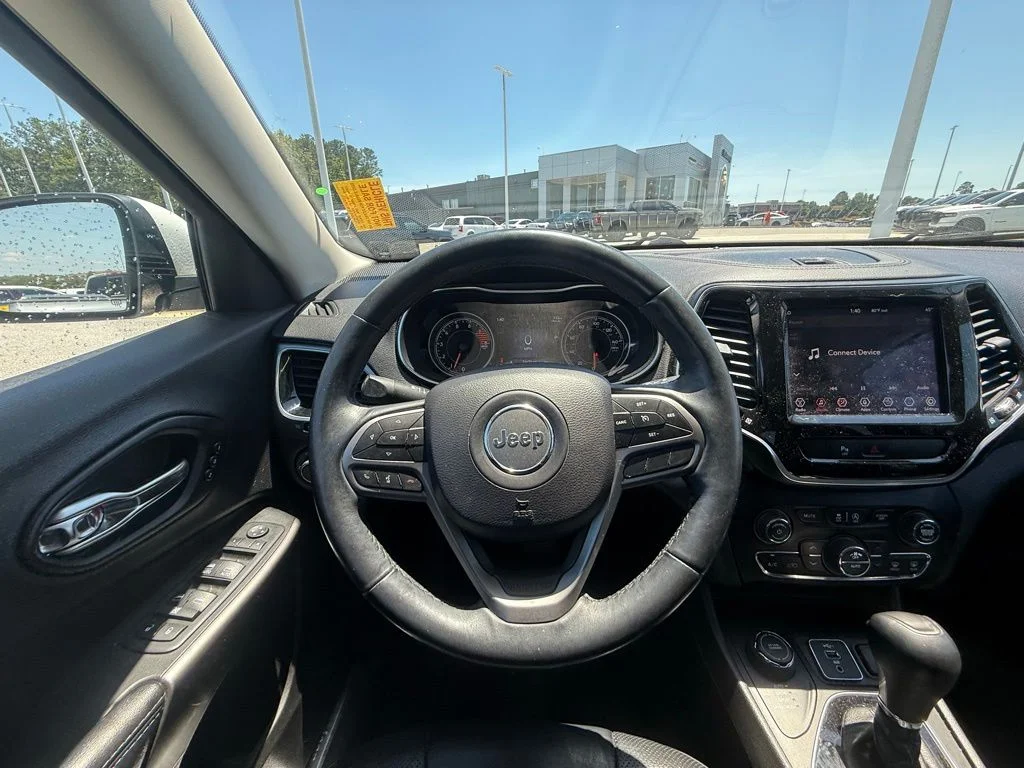Used 2019 White Jeep Limited image 7