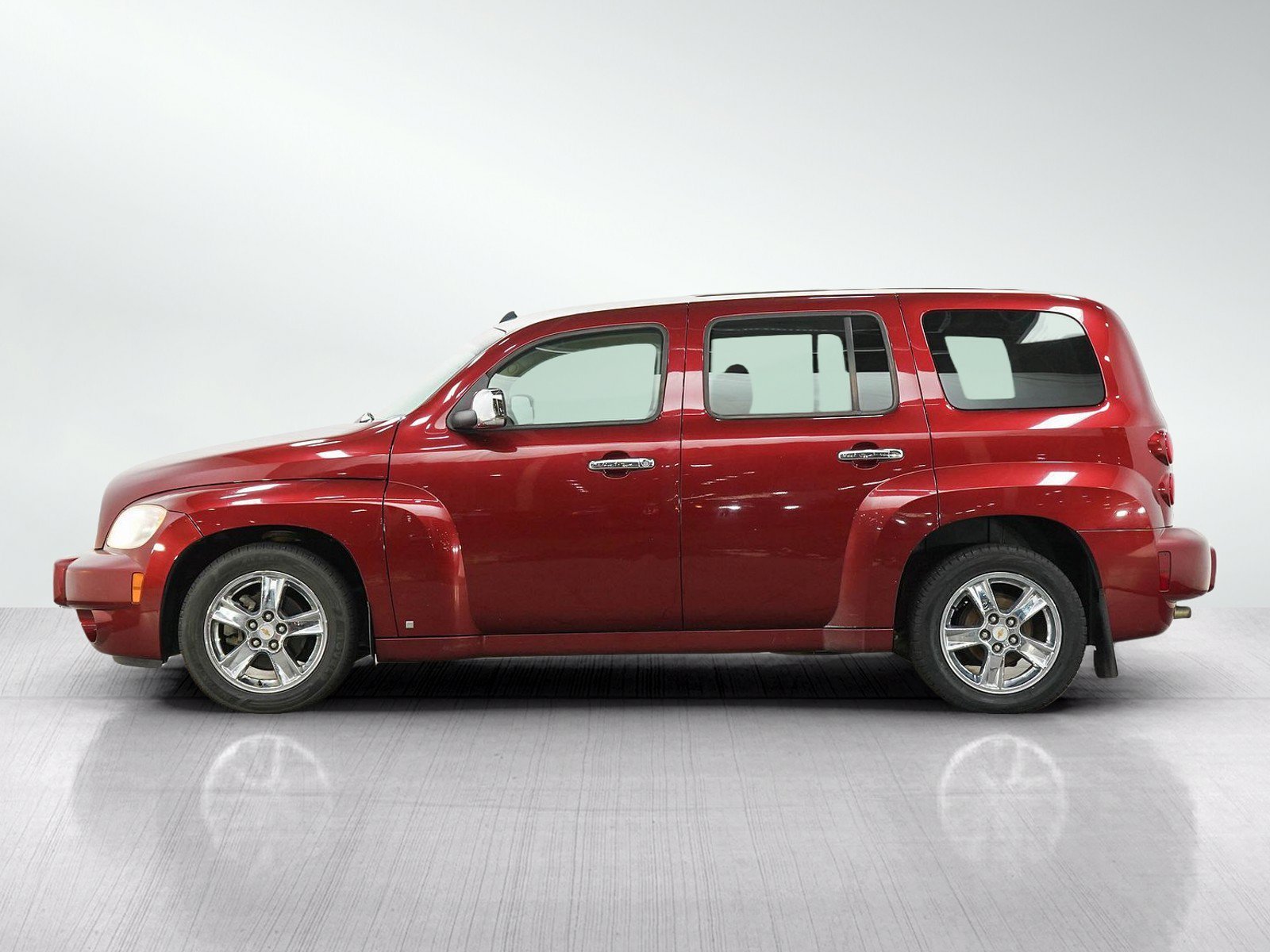 Used 2009 Chevrolet HHR LT with VIN 3GNCA23BX9S562777 for sale in White Bear Lake, MN