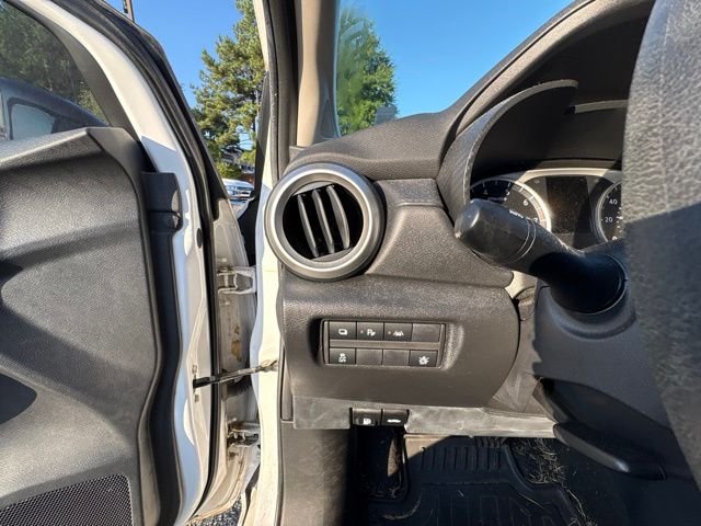 Certified Used 2021 Cloud White Nissan 1.6 S image 9