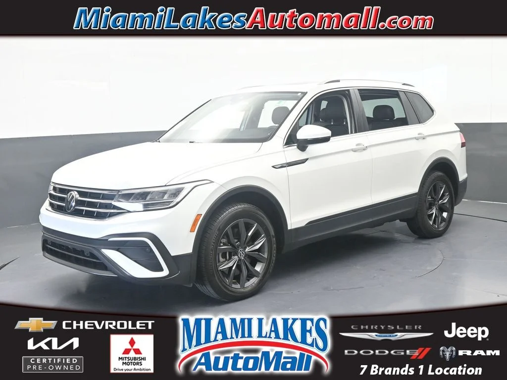Used 2023 White Volkswagen 2.0T SE image 1