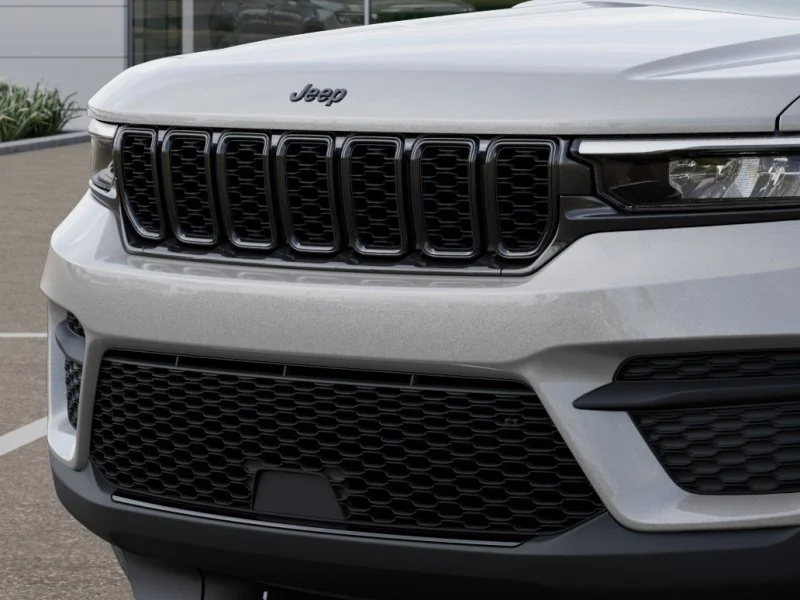 2025 Jeep Grand Cherokee Altitude - Photo 7