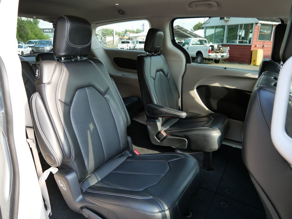 Certified Used 2024 Silver Chrysler Touring L image 14