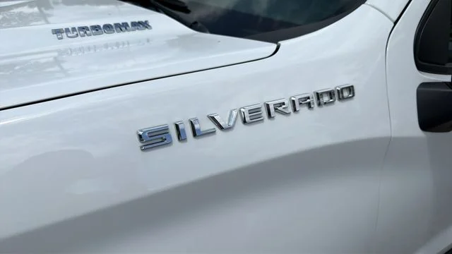 Used 2026 White Chevrolet LT image 38