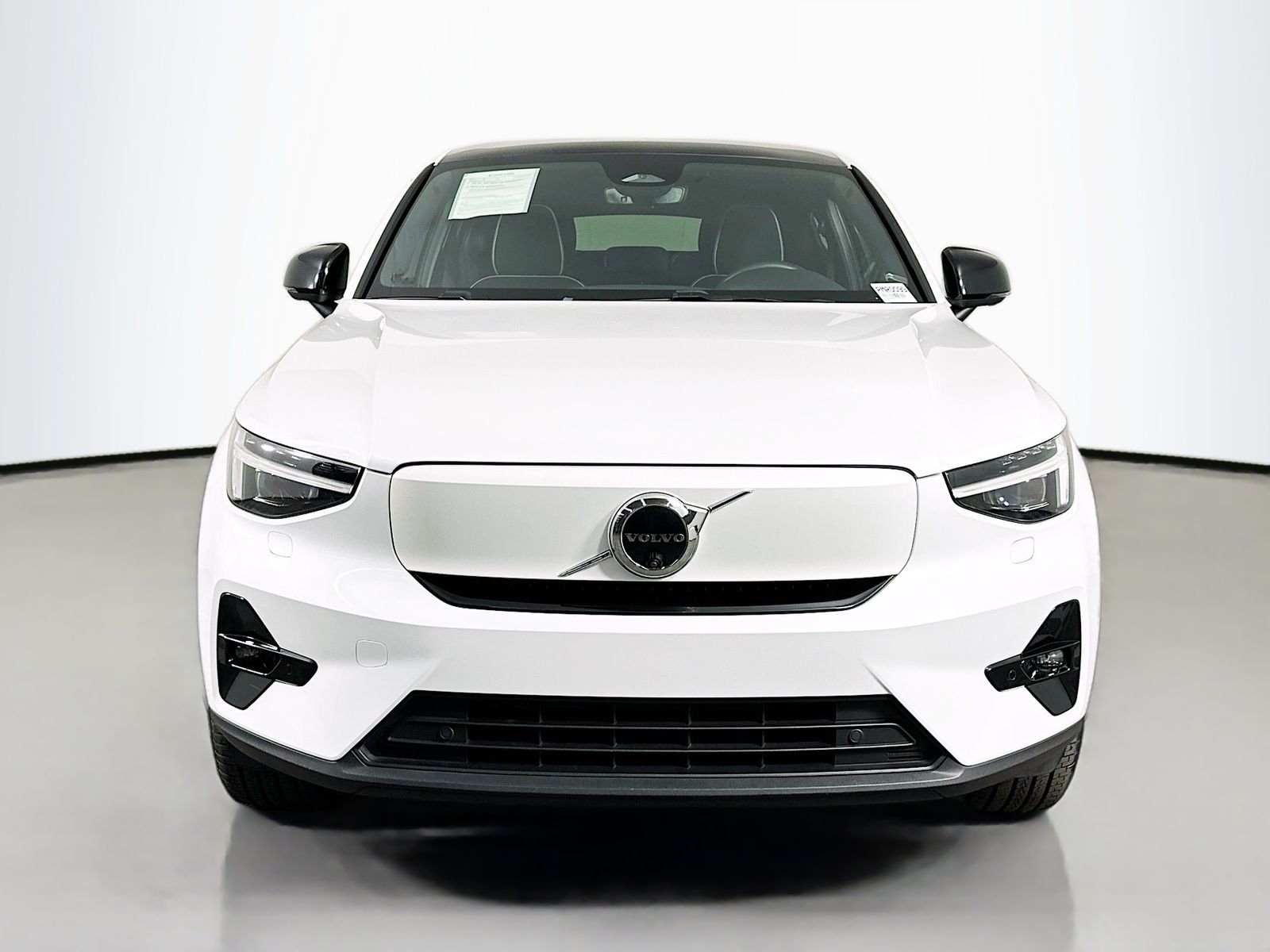 Used 2023 Crystal White Volvo Ultimate image 2