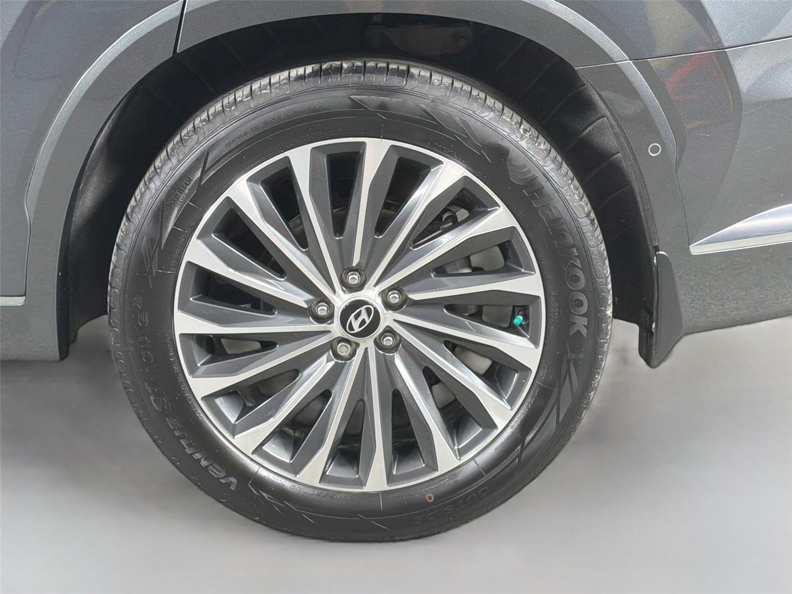 Used 2023 Steel Graphite Hyundai Calligraphy image 30