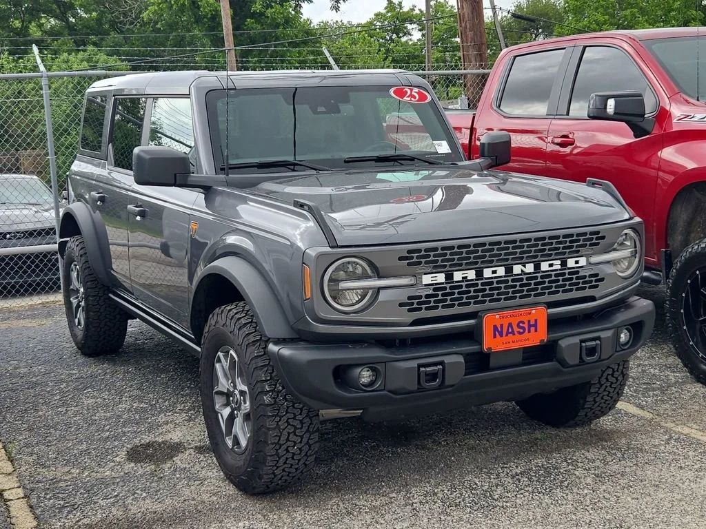 2025 Ford Bronco Badlands 4x4's photo