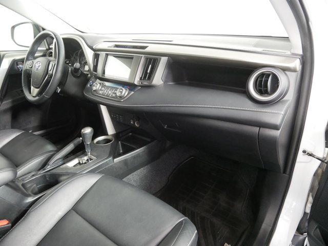 Used 2014 Blizzard Pearl Toyota Limited image 18