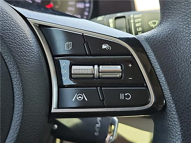 Used 2023 Gravity Gray KIA LXS (IVT) image 19