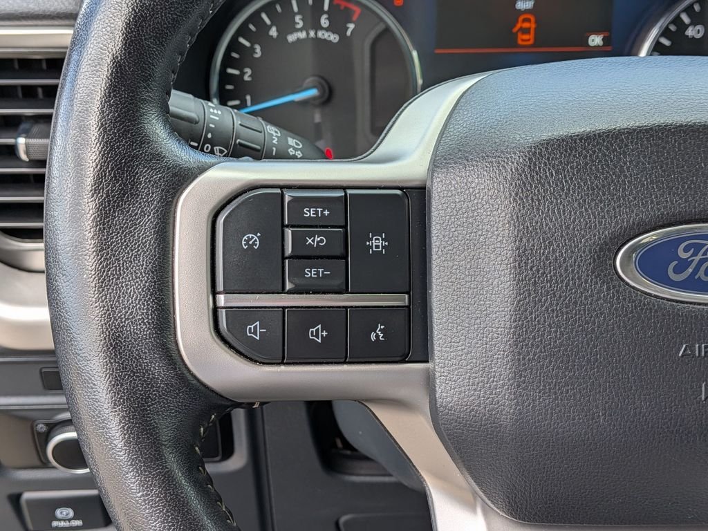 Used 2024 Black Ford XLT image 19