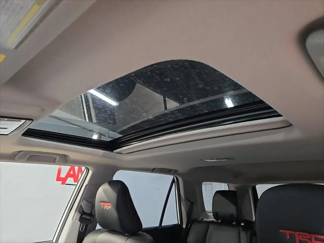 Certified Used 2024 ICE CAP Toyota  image 25
