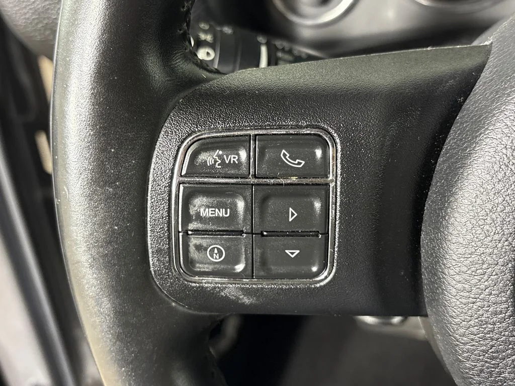 Used 2016 Silver Jeep Unlimited Sport image 19