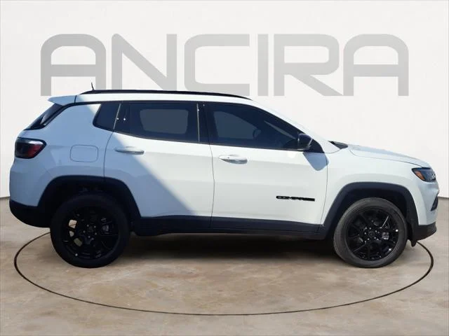 New 2026 Bright White Clear-Coat Exterior Paint Jeep Latitude image 11