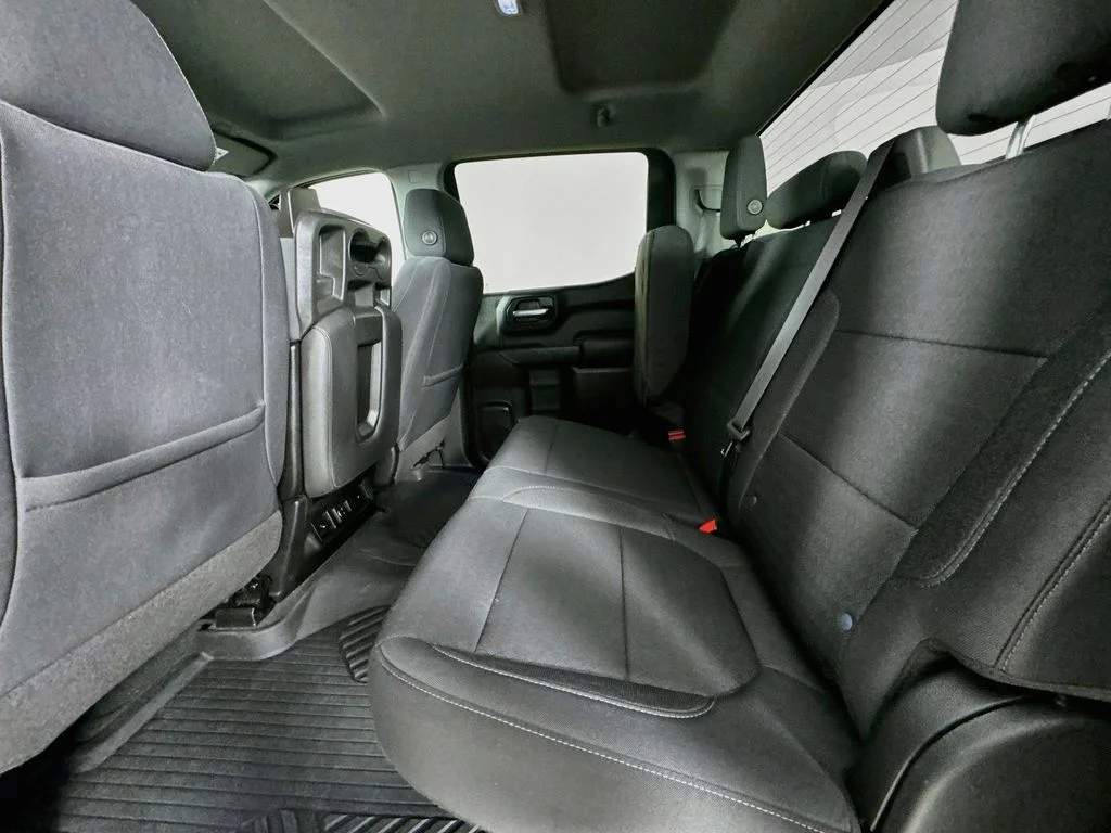 Used 2021 Summit White Chevrolet LT image 30
