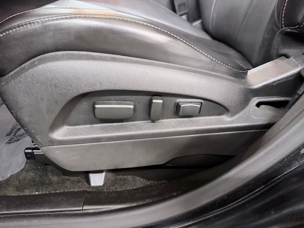 Used 2013 Black Chevrolet LT image 10