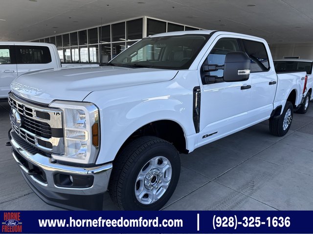 2026 Ford Super Duty F-350® XLT
