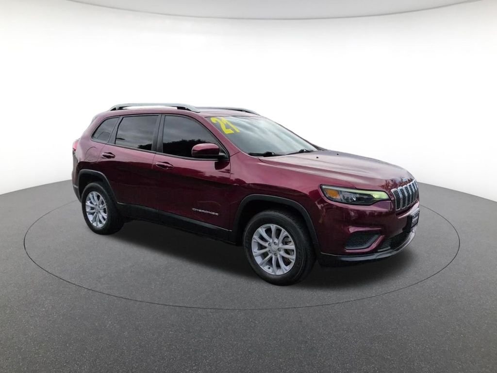 Certified Used 2021 Velvet Jeep Latitude image 4