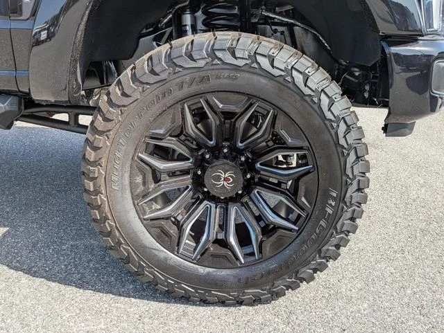 New 2026 Agate Black Metallic Ford F-250® Lariat® image 11