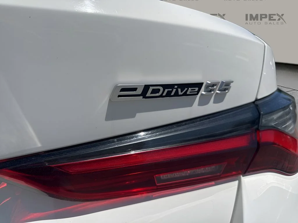 Used 2023 White BMW eDrive35 image 34